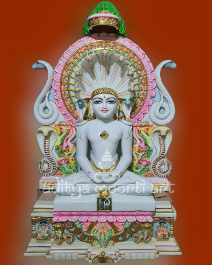 jain parshvanath statue with bhawmandal